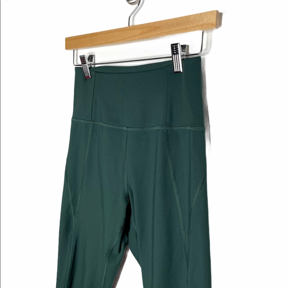 Girlfriend Collective Moss 23 3/4 HighRise Legging - Picture 3 of 8